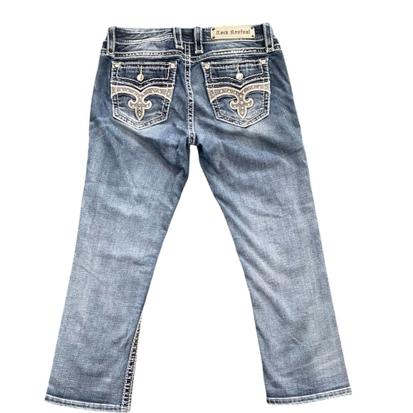 Rock Revival Mid Rise Curvy Capri Jean Audrina Wash Embroidery Rhinestones Sz 28 - Picture 4 of 16